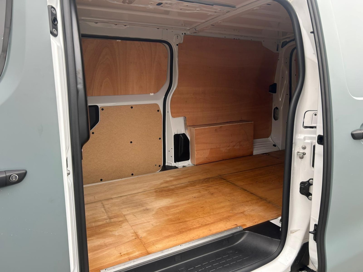 Used Vauxhall Vivaro 2024 for sale - 77808570: Photo 12