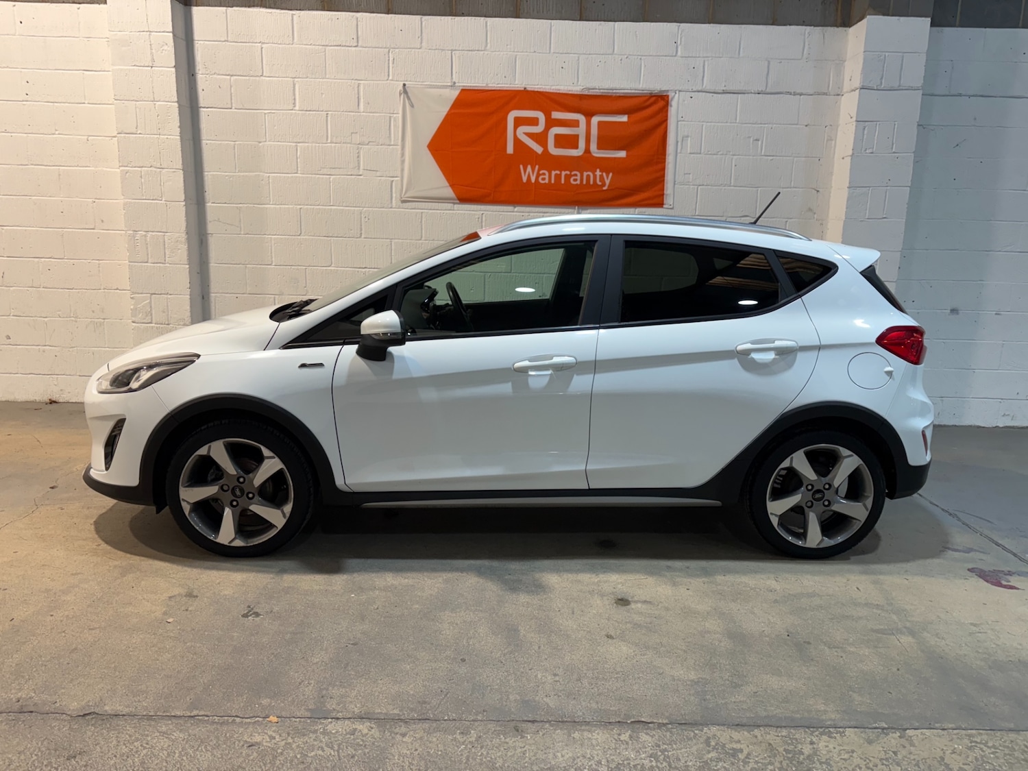 Used Ford Fiesta 2018 for sale - 76651297: Photo 2