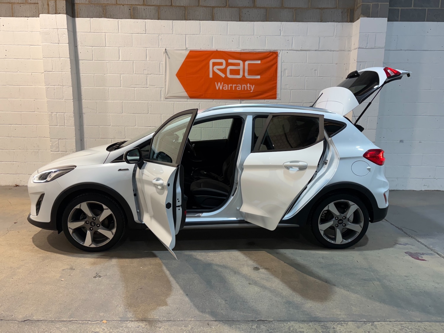 Used Ford Fiesta 2018 for sale - 76651297: Photo 8