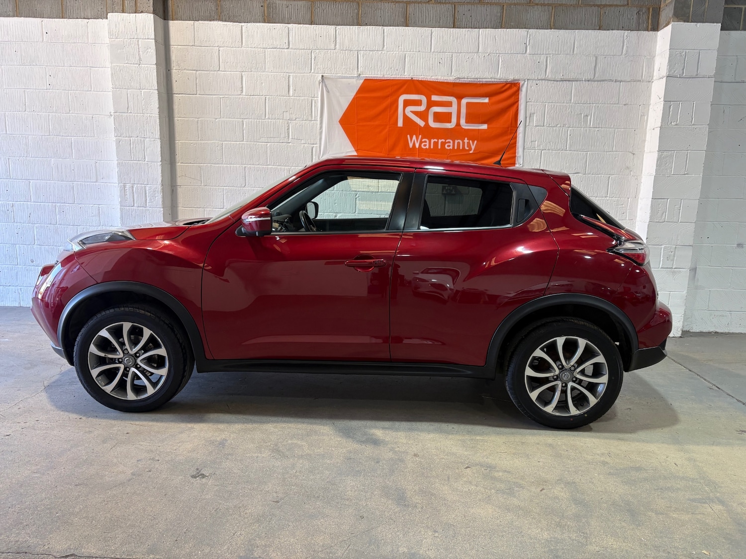 Used Nissan Juke 2016 for sale - 77973695: Photo 2