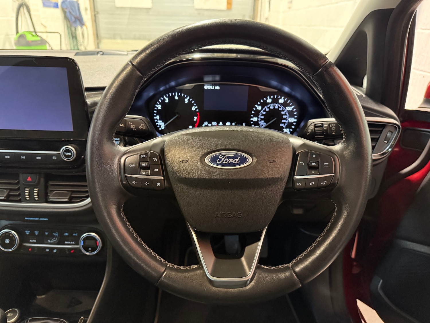 Used Ford Fiesta 2018 for sale - 76115617: Photo 11
