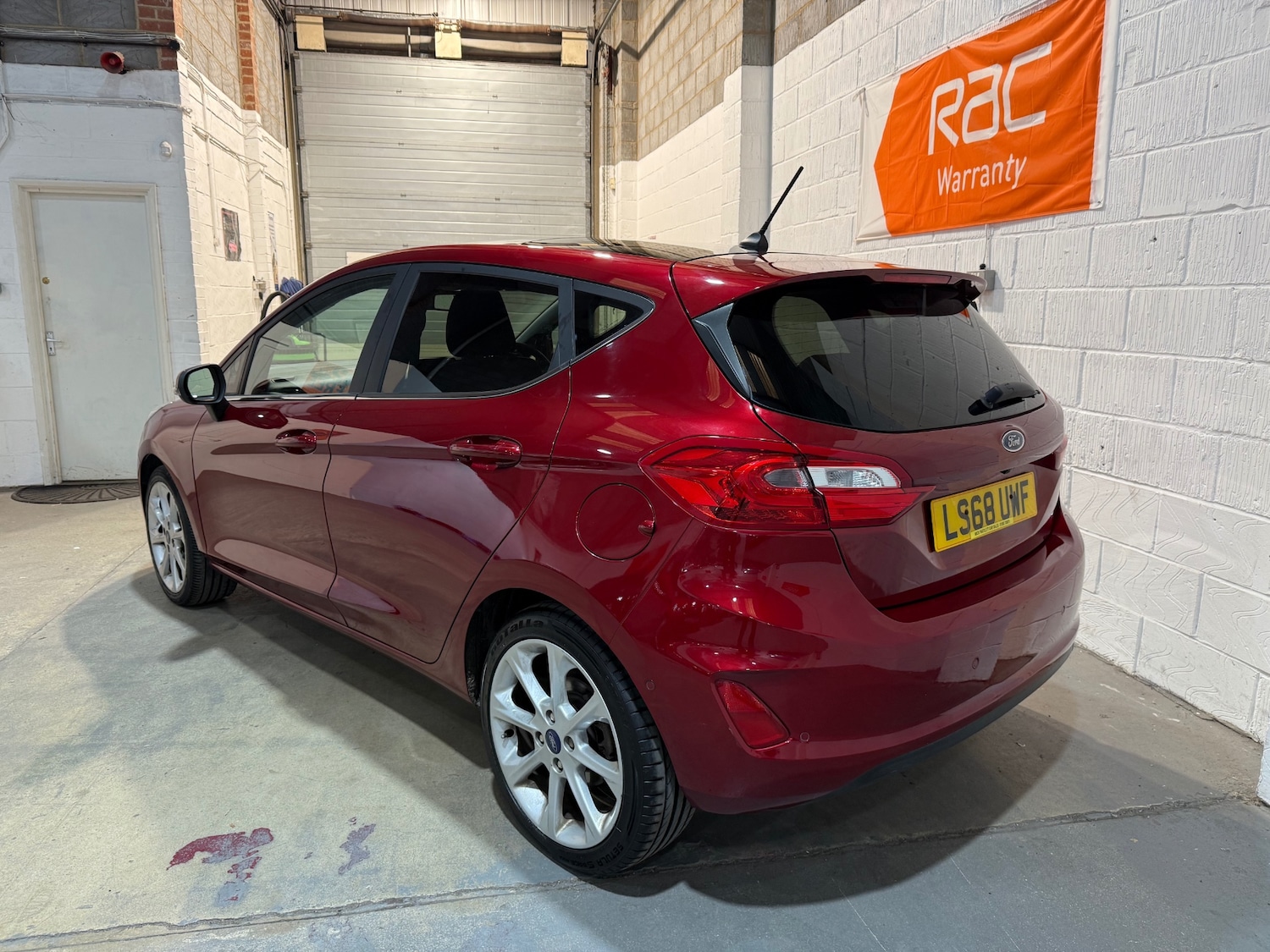 Used Ford Fiesta 2018 for sale - 76115617: Photo 3