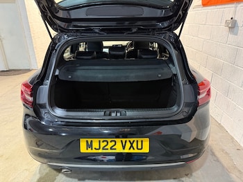 Used Renault Clio 2022 for sale - 77198100: Photo