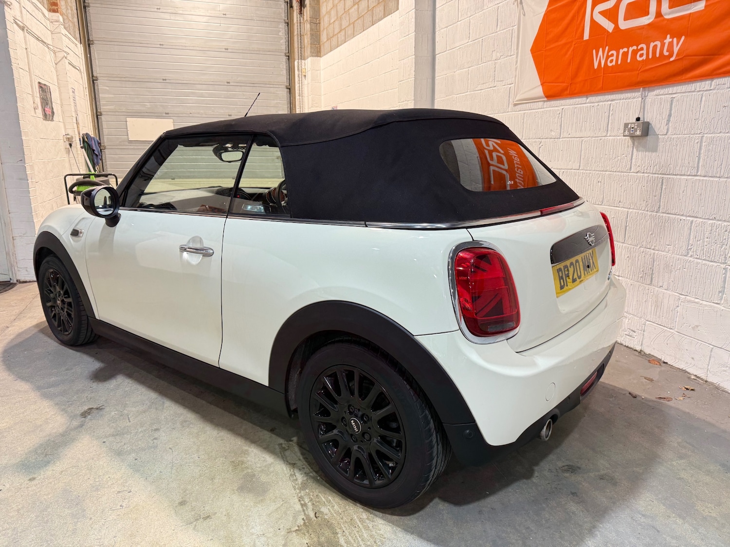 Used MINI Convertible 2020 for sale - 76719979: Photo 4
