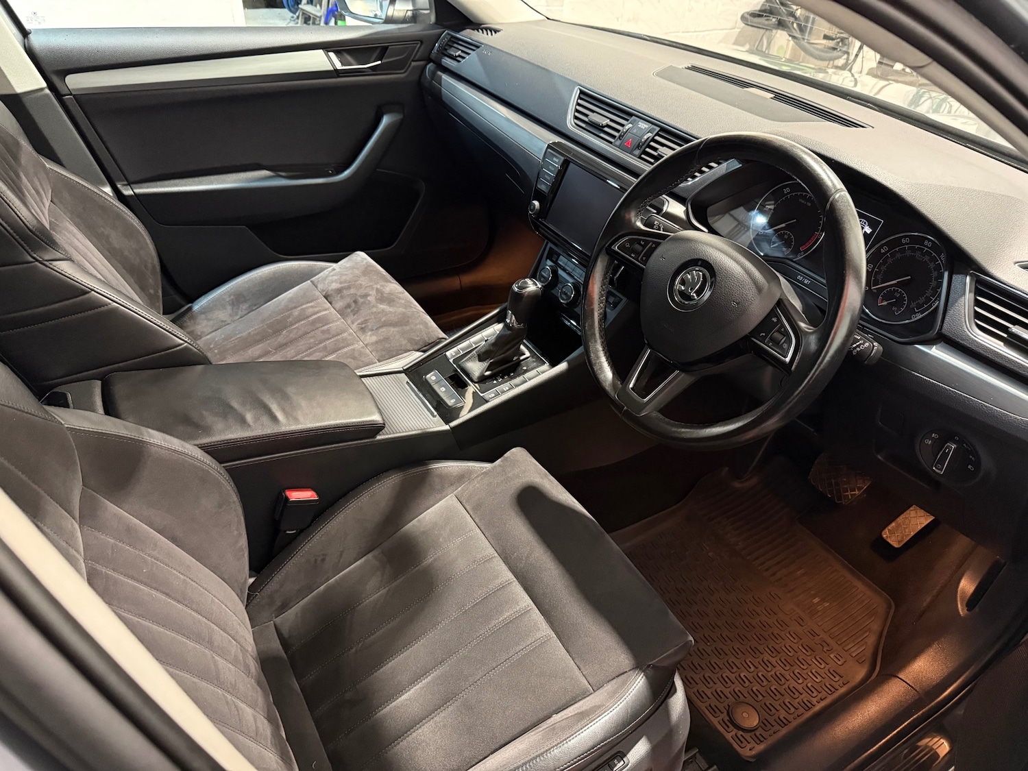 Used Skoda Superb 2016 for sale - 77462062: Photo 11