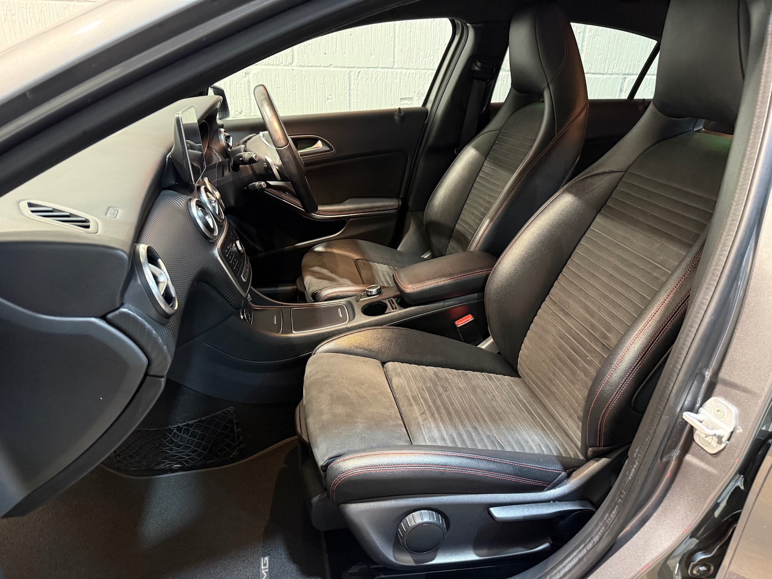 Used Mercedes-Benz A-Class 2015 for sale - 77568322: Photo 13