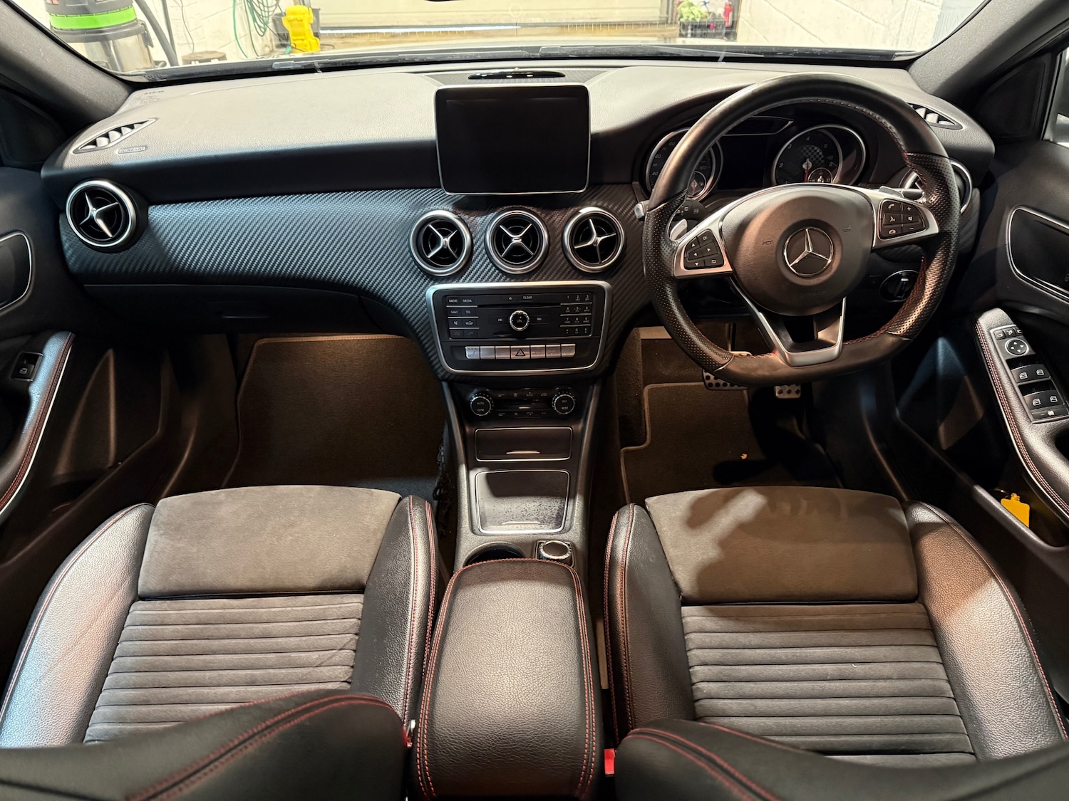 Used Mercedes-Benz A-Class 2015 for sale - 77568322: Photo 9