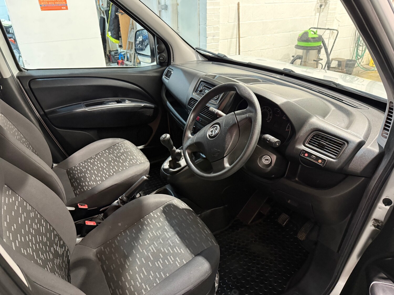 Used Vauxhall Combo 2015 for sale - 77297987: Photo 11