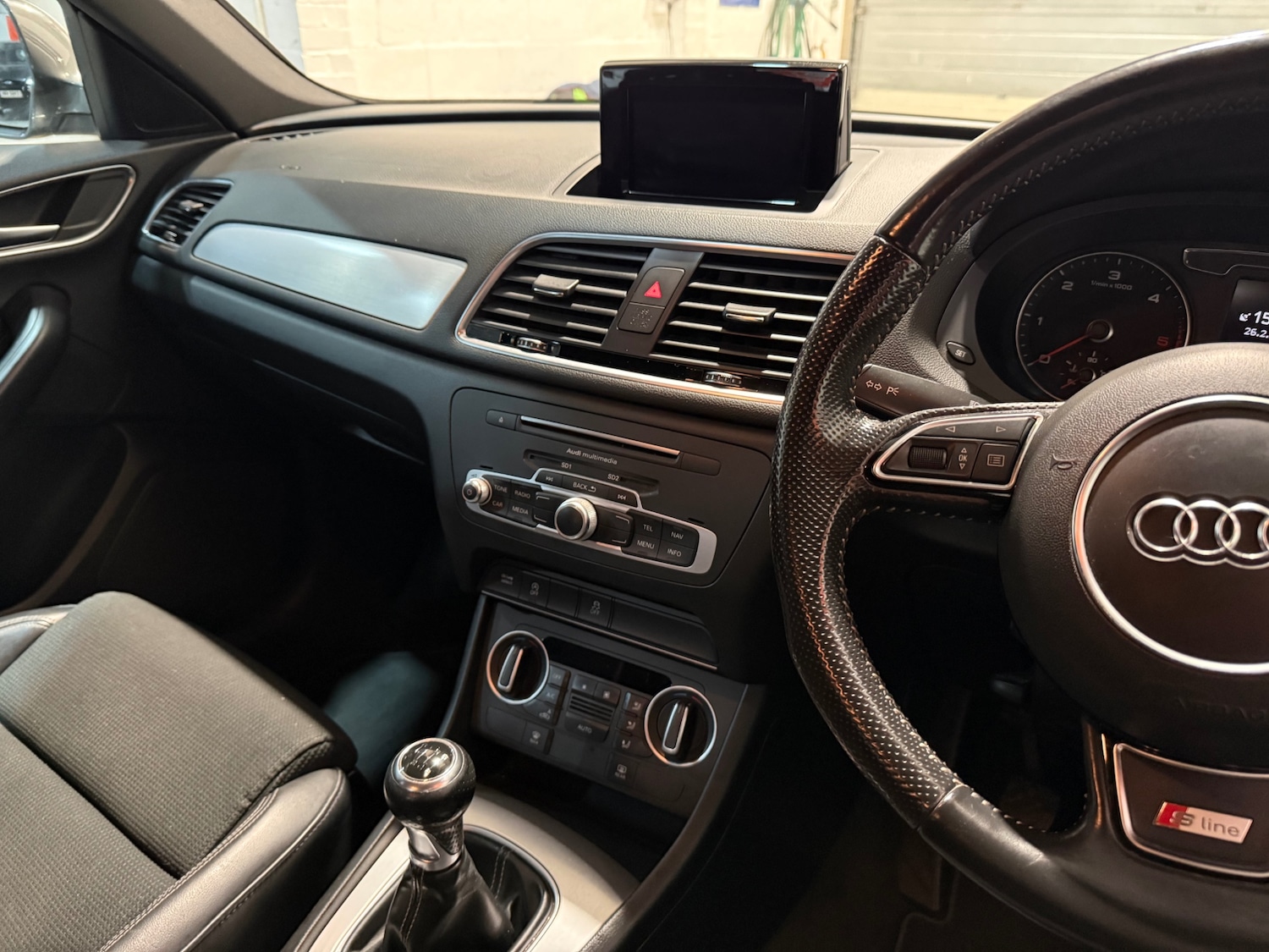 Used Audi Q3 2015 for sale - 77639637: Photo 13