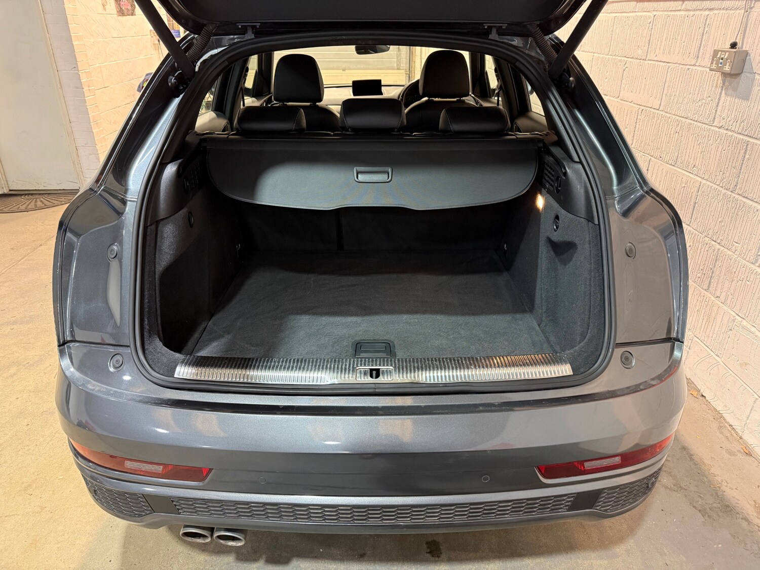 Used Audi Q3 2015 for sale - 77639637: Photo 8