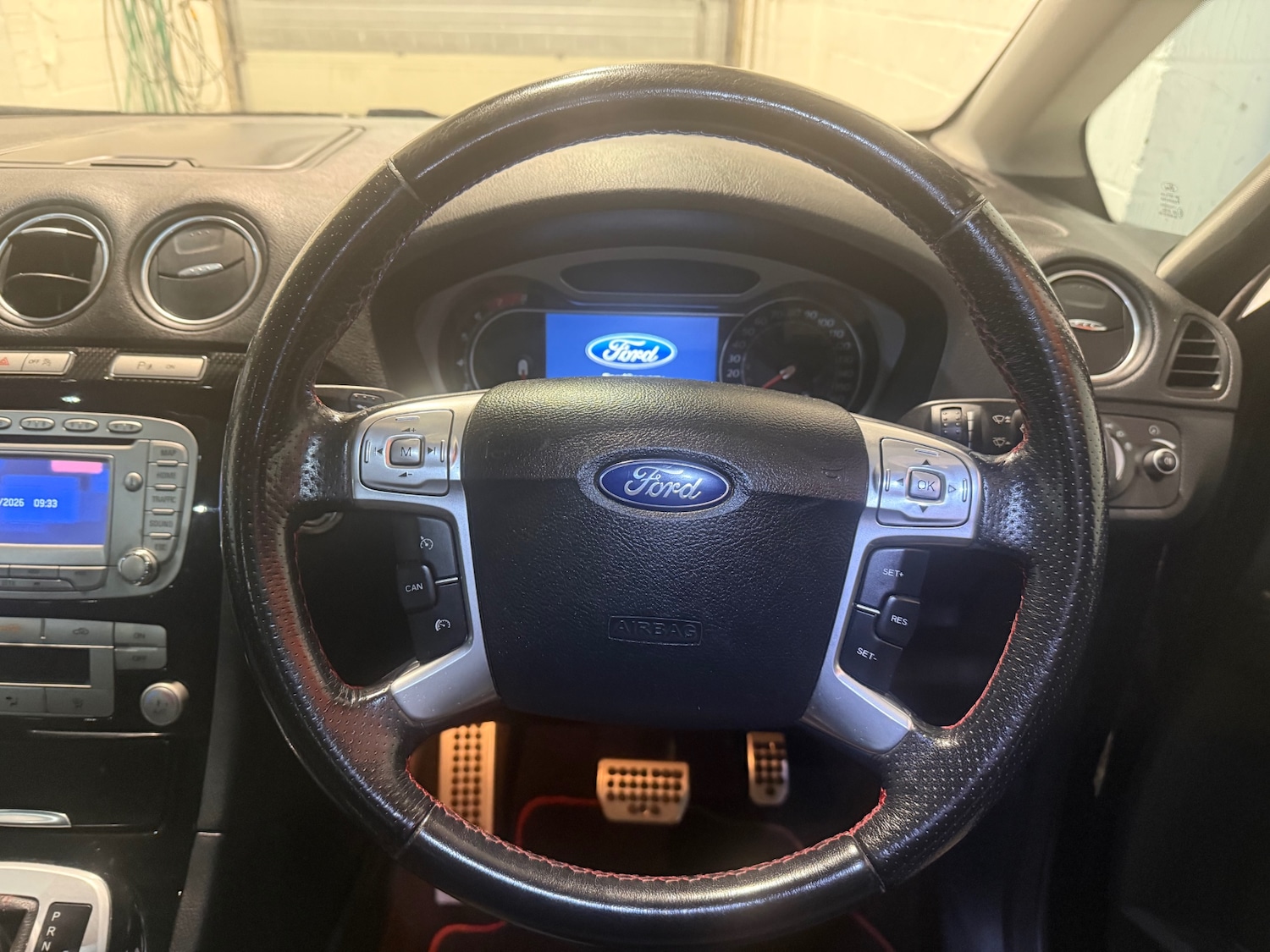 Used Ford S-Max 2010 for sale - 77324222: Photo 11