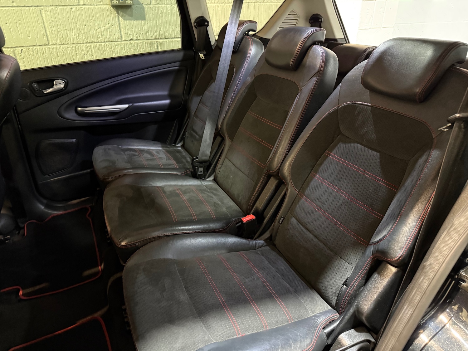 Used Ford S-Max 2010 for sale - 77324222: Photo 13