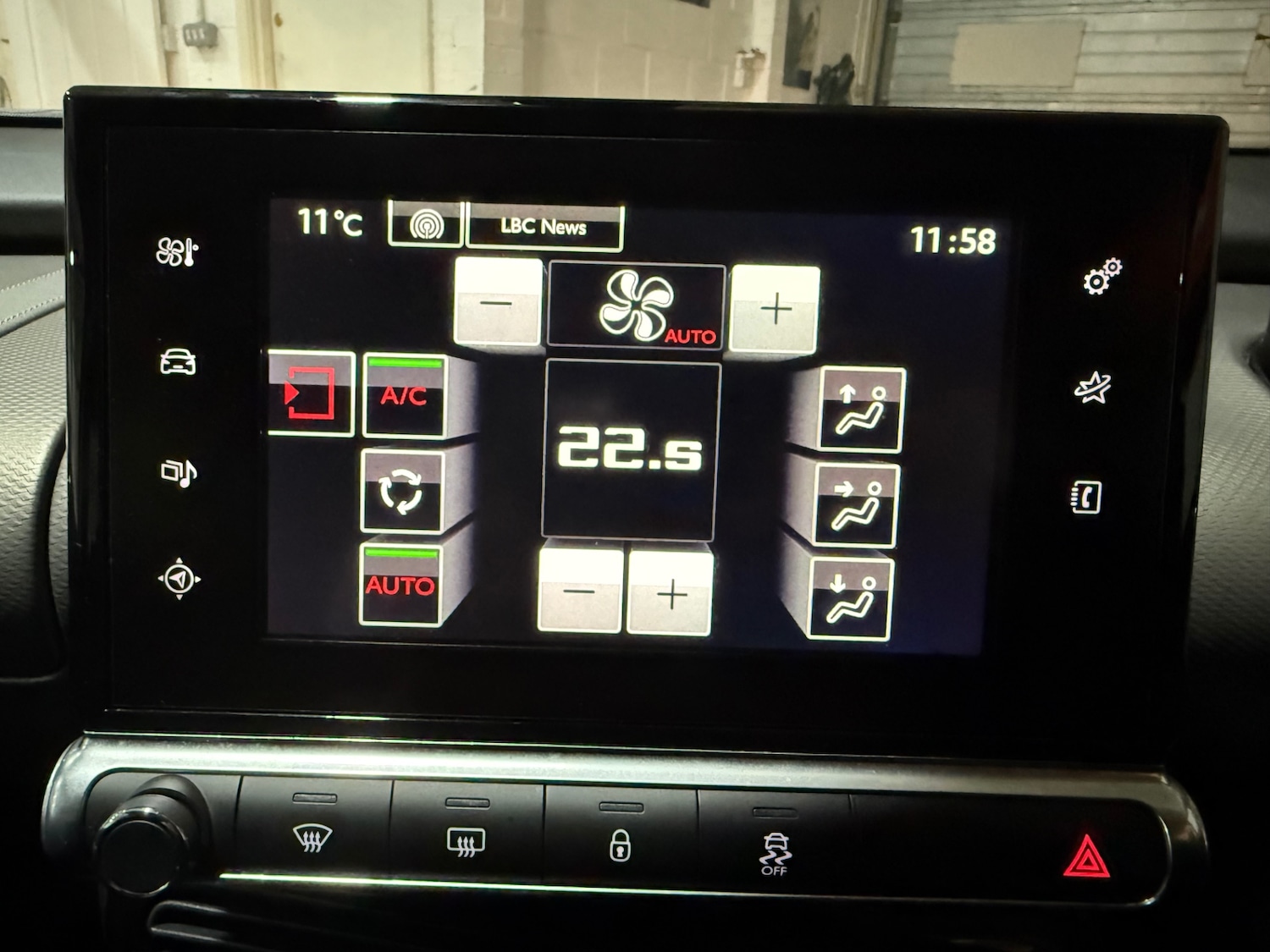 Used Citroen C4 Cactus 2017 for sale - 76948168: Photo 19