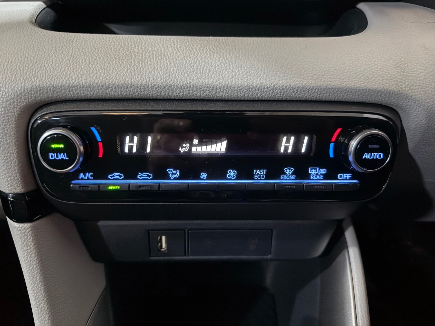 Used Toyota Yaris 2021 for sale - 77665393: Photo 18