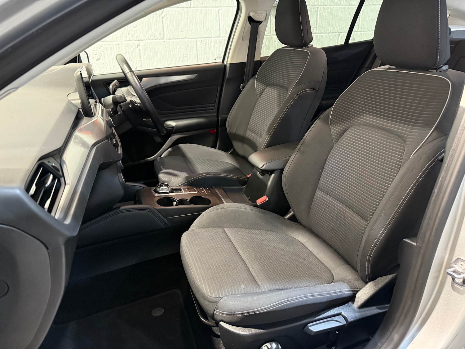 Used Ford Focus 2019 for sale - 76904954: Photo 13
