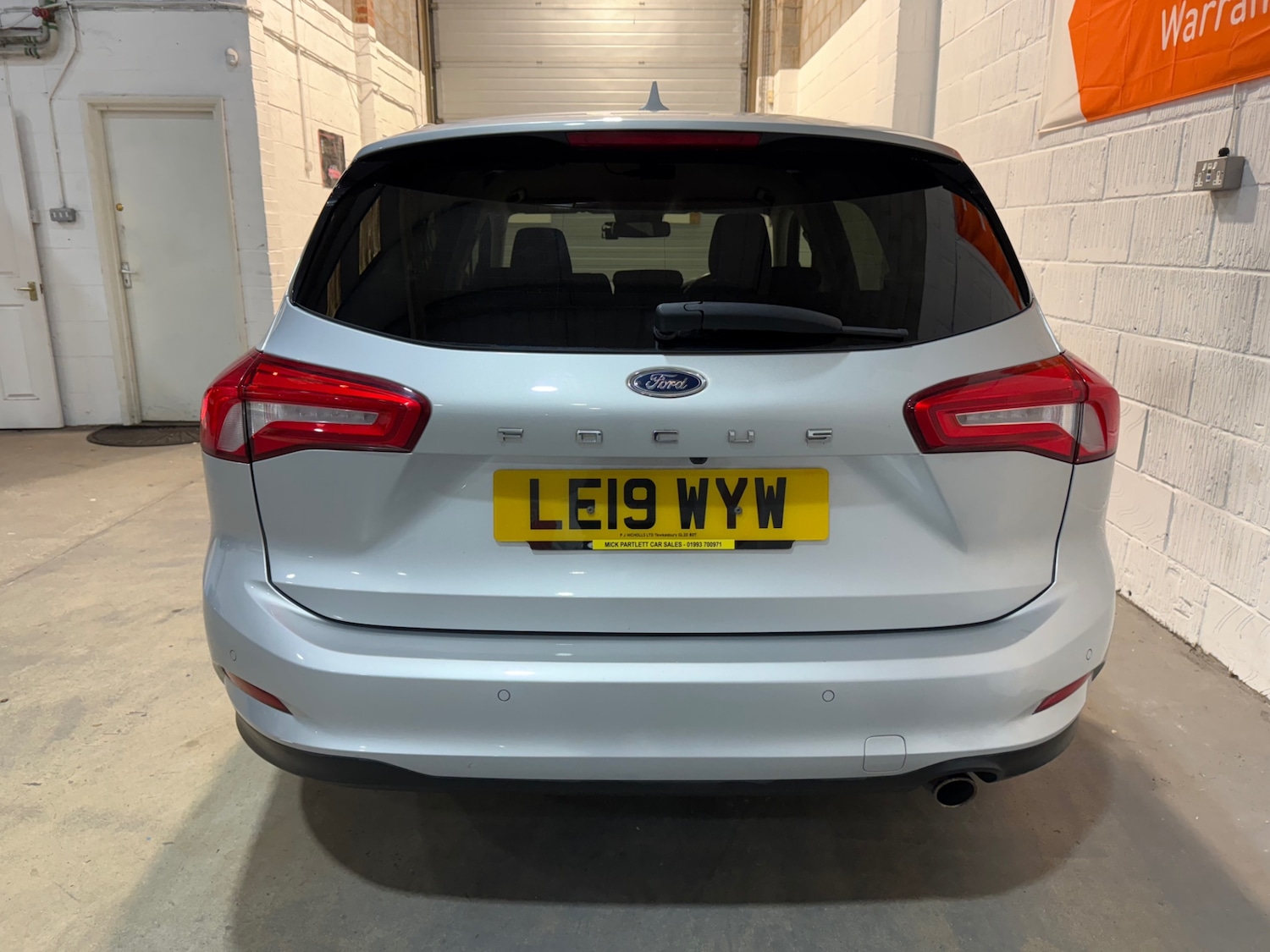 Used Ford Focus 2019 for sale - 76904954: Photo 4