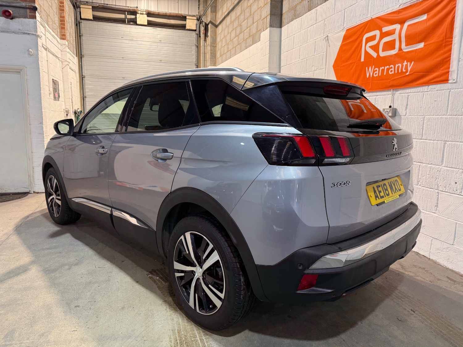 Used Peugeot 3008 2018 for sale - 77324214: Photo 3