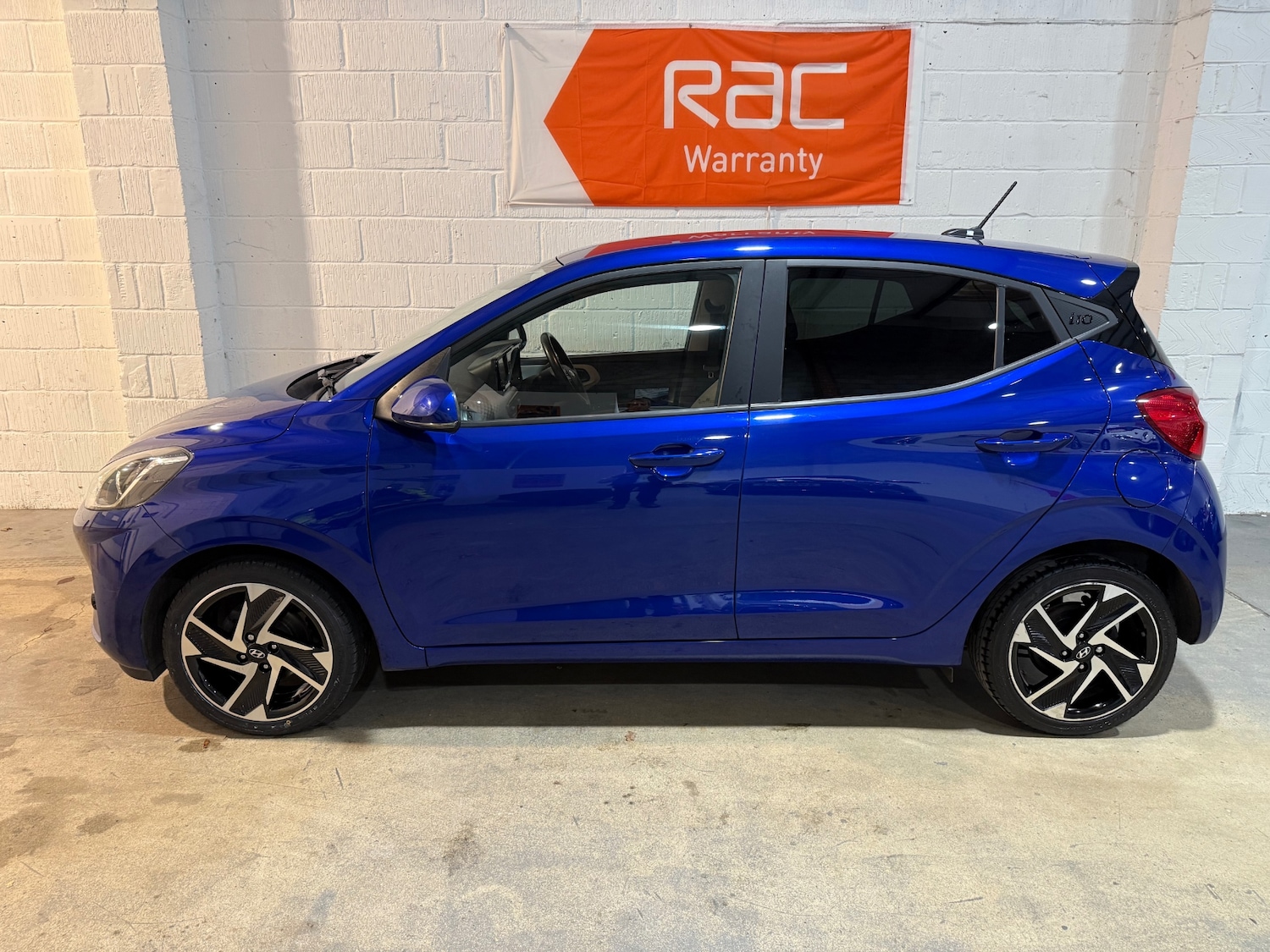 Used Hyundai i10 2021 for sale - 76506235: Photo 2