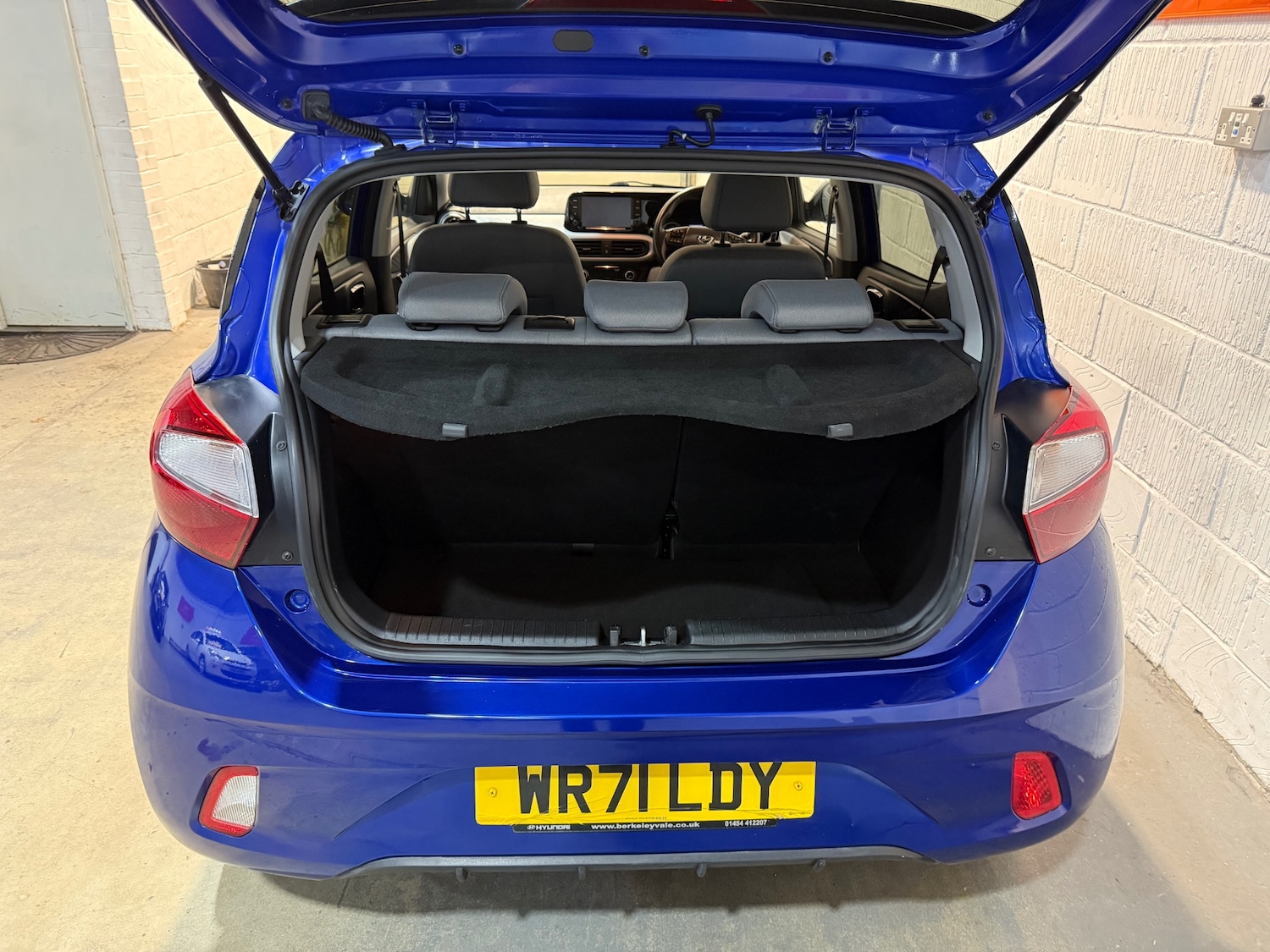 Used Hyundai i10 2021 for sale - 76506235: Photo 8