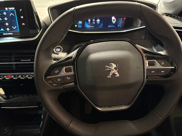 Used Peugeot 208 2022 for sale - 75170141: Photo 13