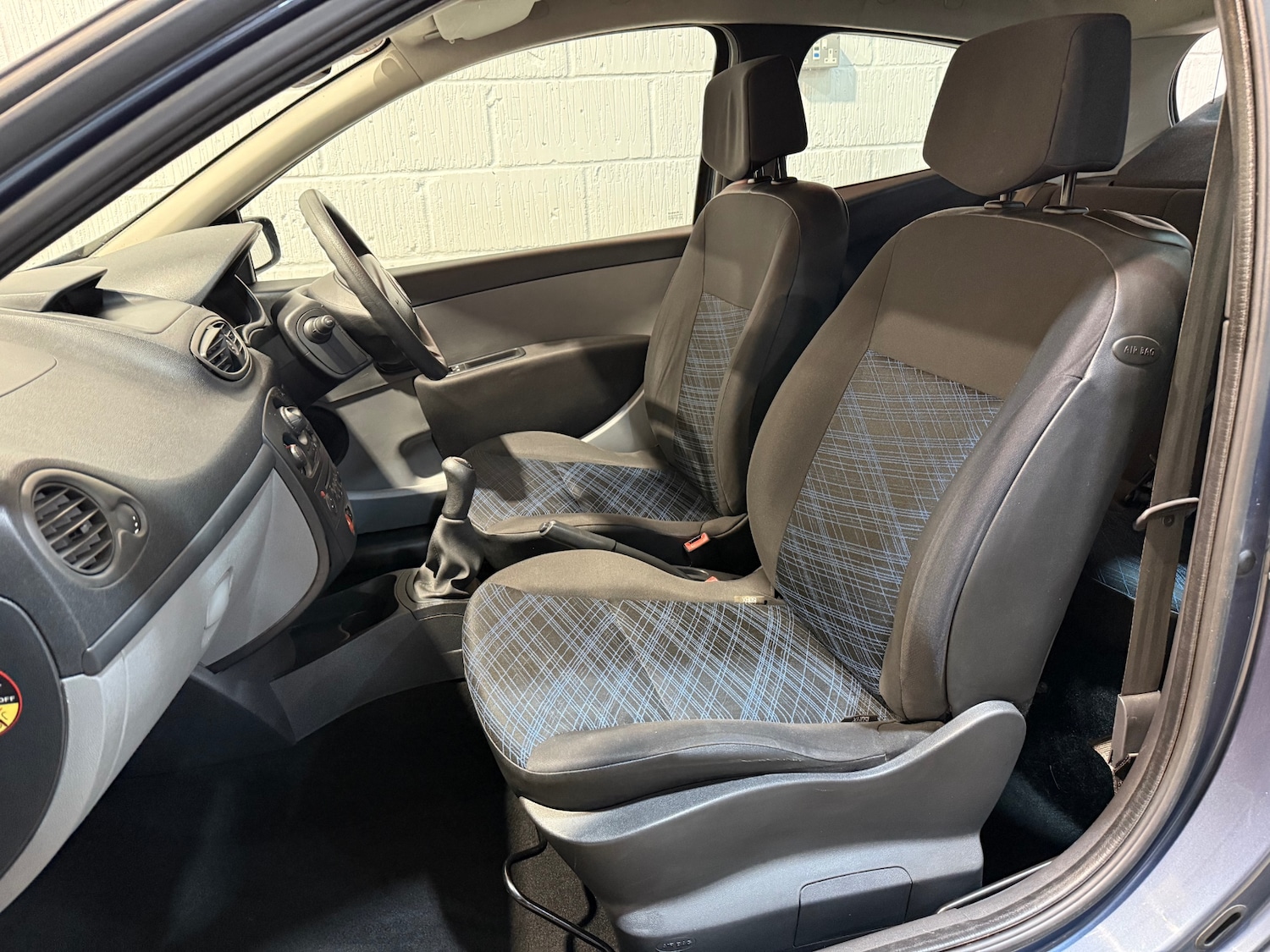 Used Renault Clio 2007 for sale - 76532156: Photo 12