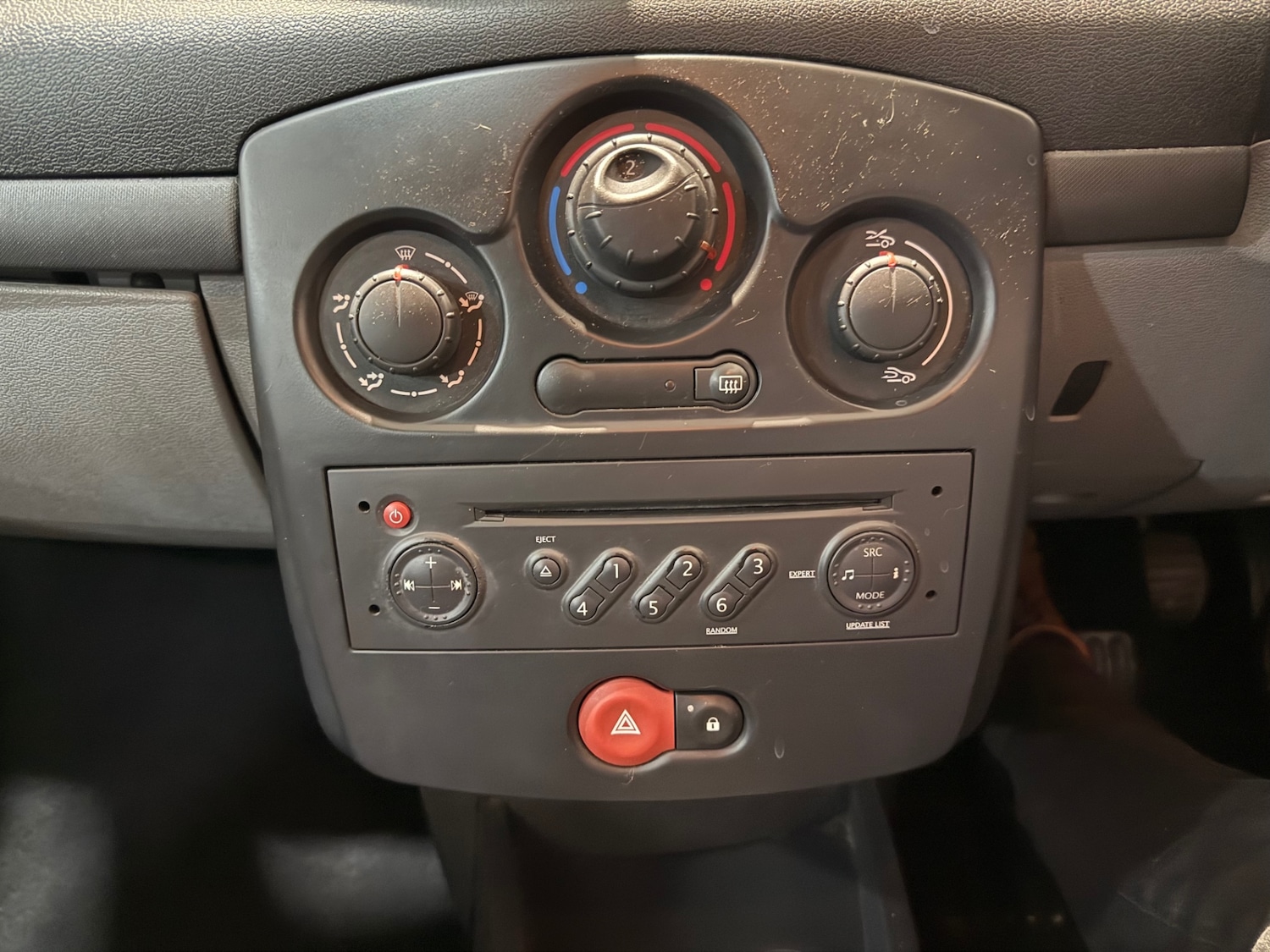 Used Renault Clio 2007 for sale - 76532156: Photo 13