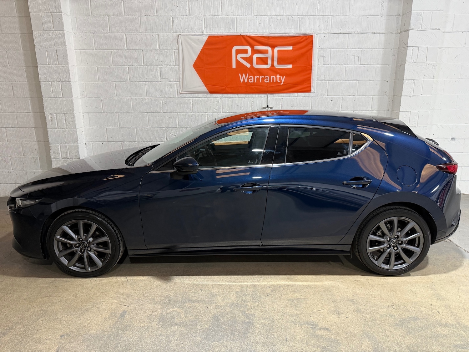Used Mazda Mazda3 2021 for sale - 76221878: Photo 2