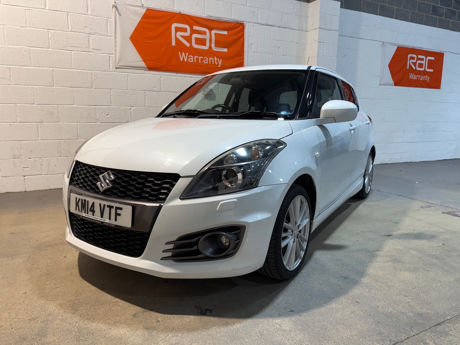 Used Suzuki Swift 2014 for sale - 76832881: Photo 1