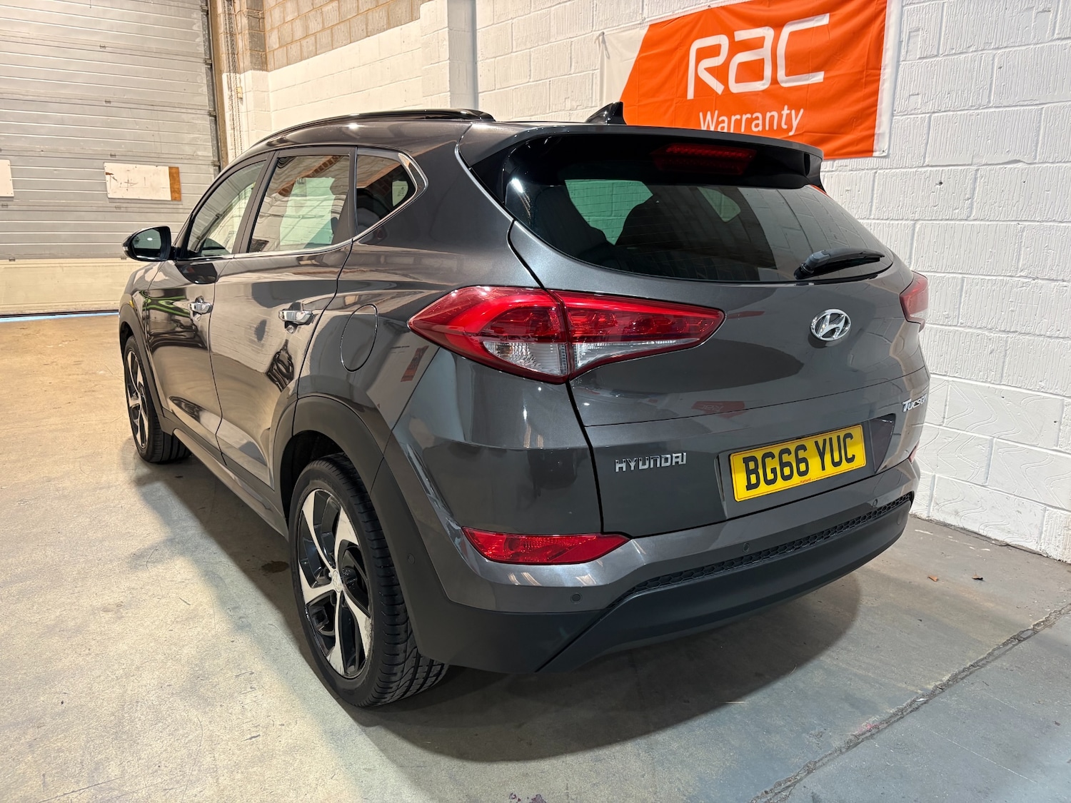 Used Hyundai TUCSON 2016 for sale - 76682533: Photo 3