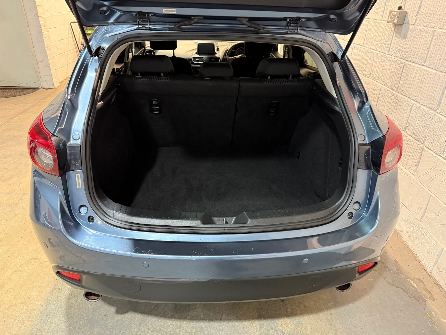 Used Mazda Mazda3 2016 for sale - 77063495: Photo 8