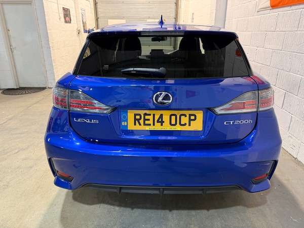 Used Lexus CT 2014 for sale - 76289176: Photo 4
