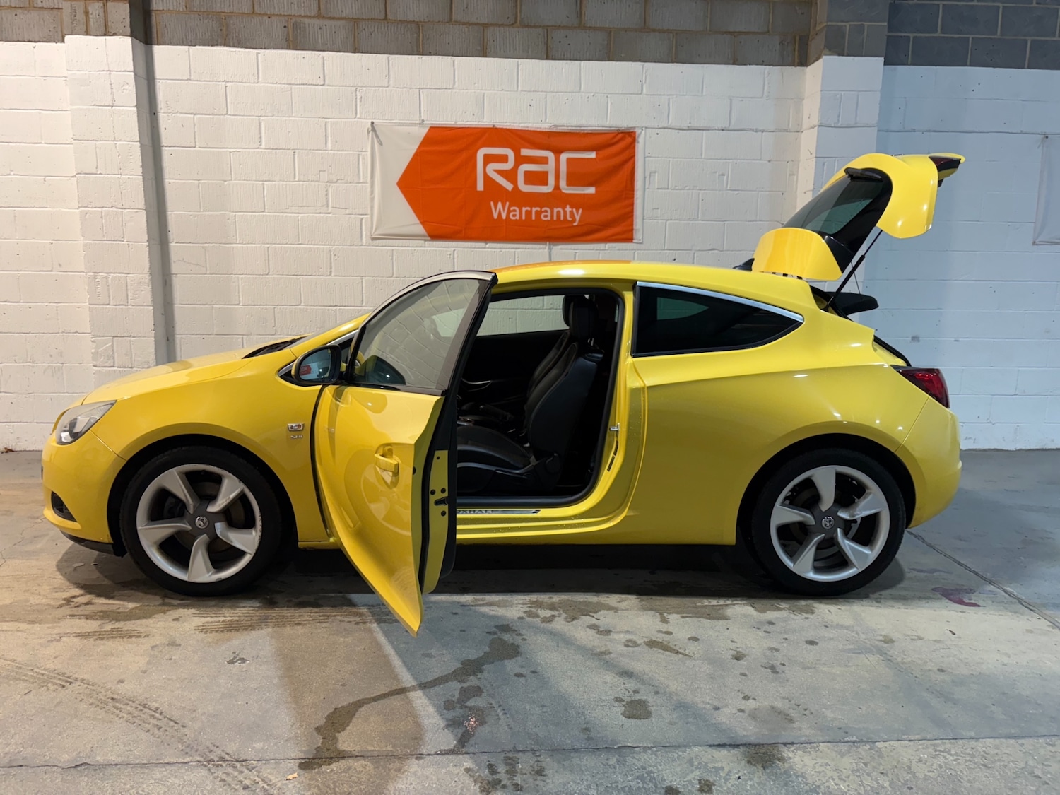 Used Vauxhall Astra GTC 2014 for sale - 76650339: Photo 8