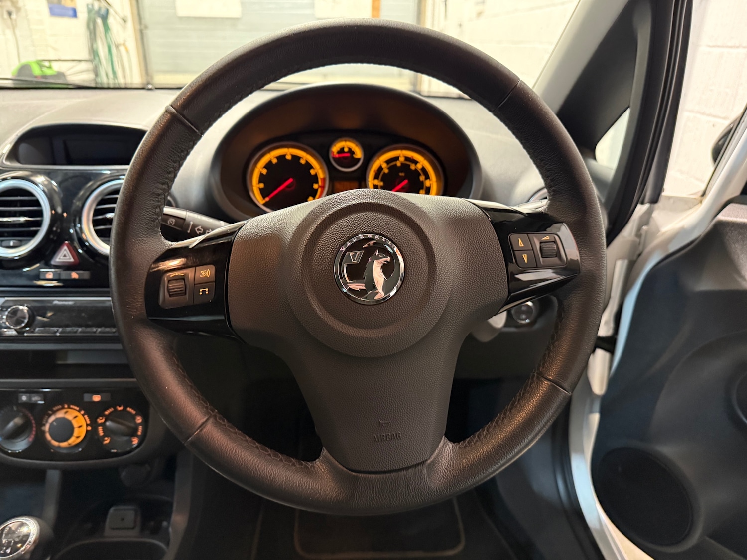 Used Vauxhall Corsa 2014 for sale - 77758685: Photo 12