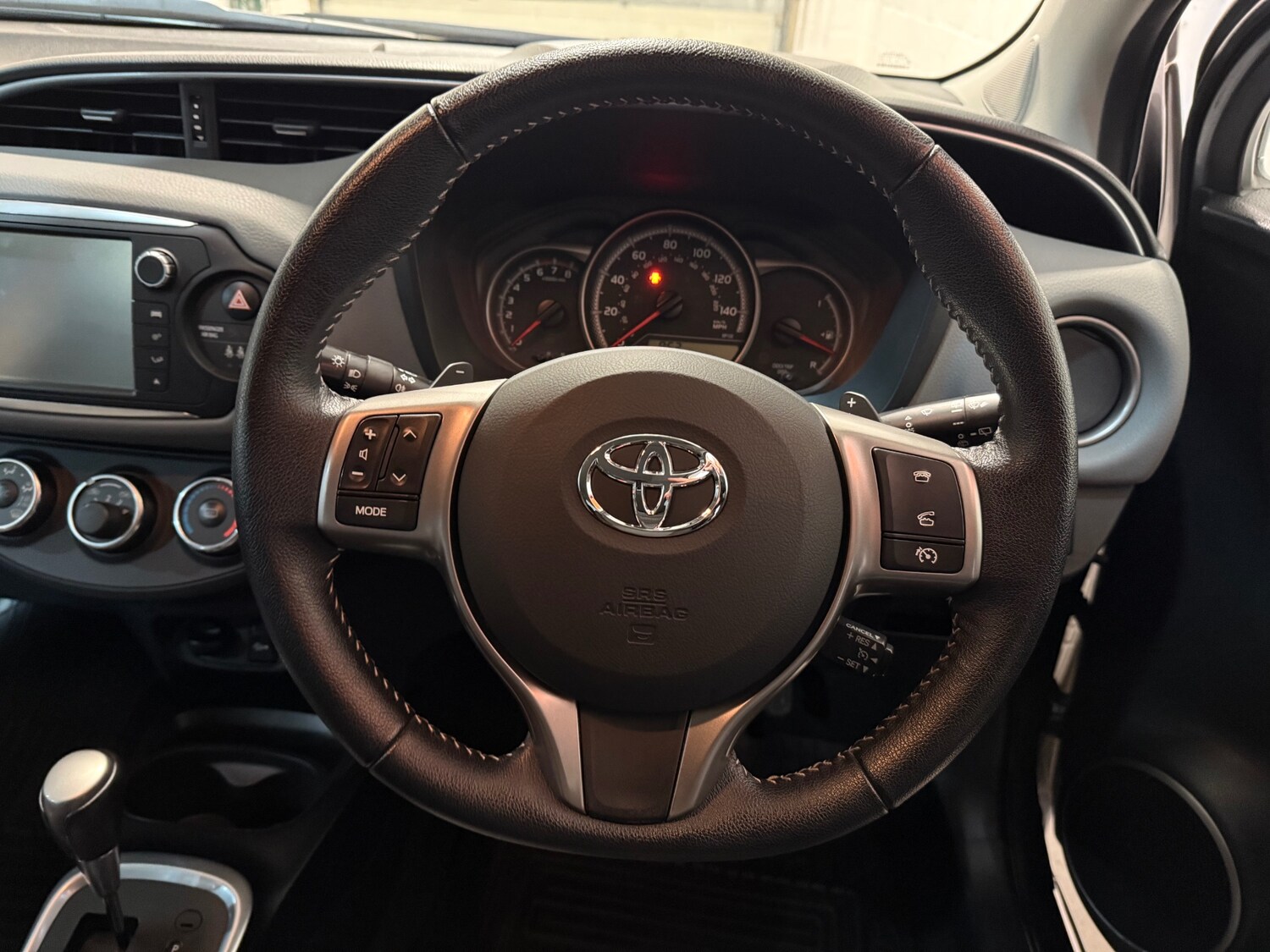 Used Toyota Yaris 2016 for sale - 76341121: Photo 11