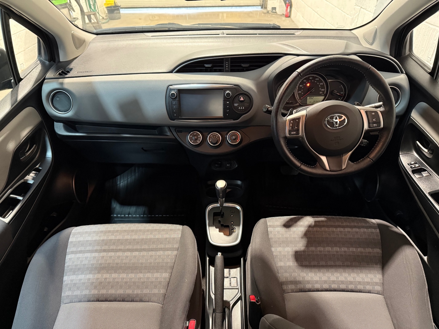 Used Toyota Yaris 2016 for sale - 76341121: Photo 9