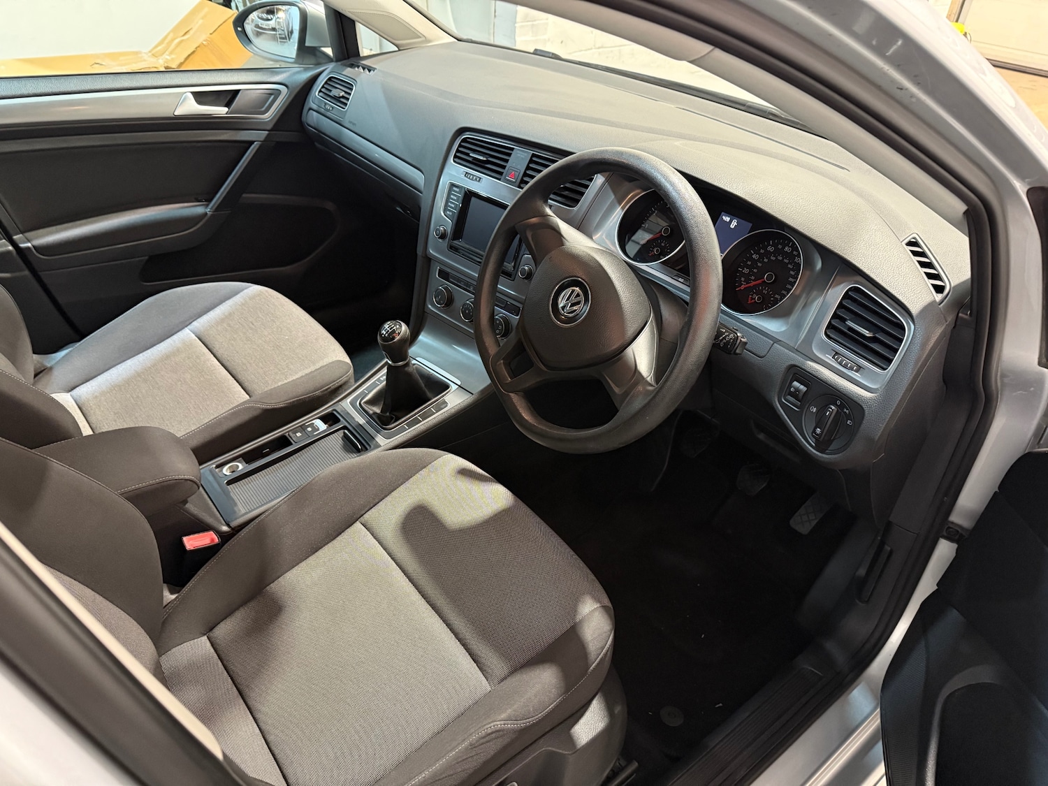 Used Volkswagen Golf 2013 for sale - 76599996: Photo 8