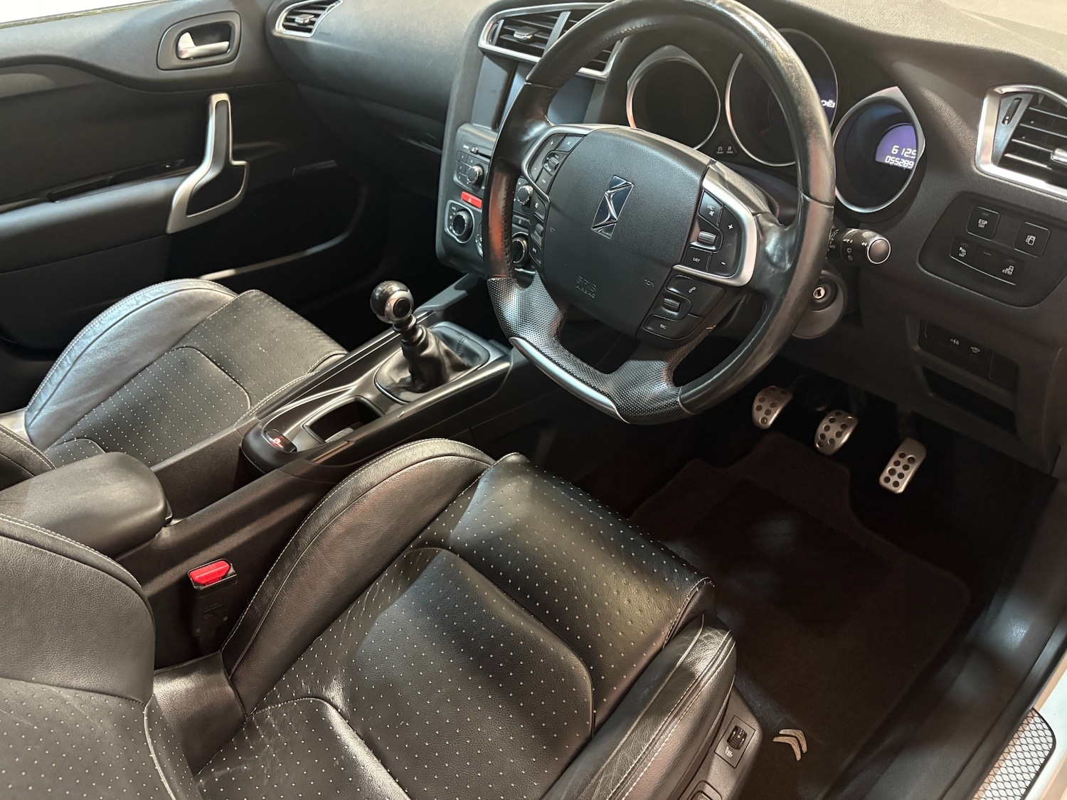 Used Citroen DS4 2012 for sale - 75714020: Photo 9
