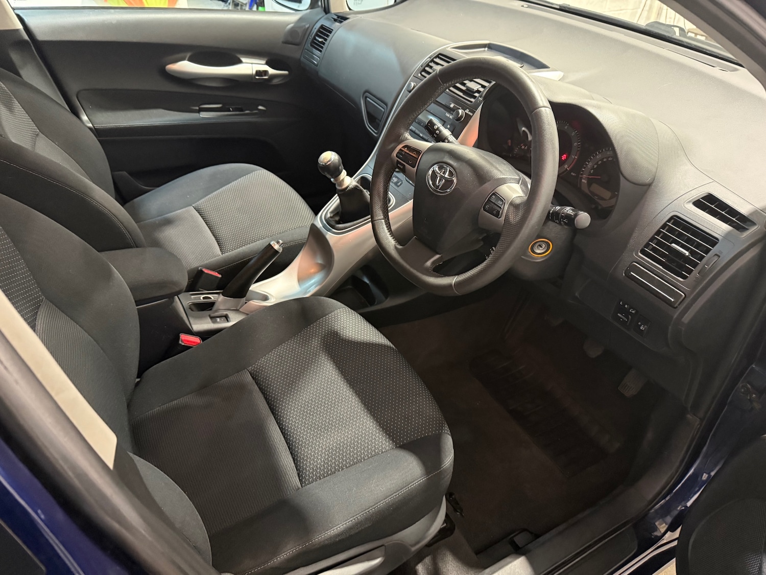 Used Toyota Auris 2011 for sale - 77461269: Photo 9