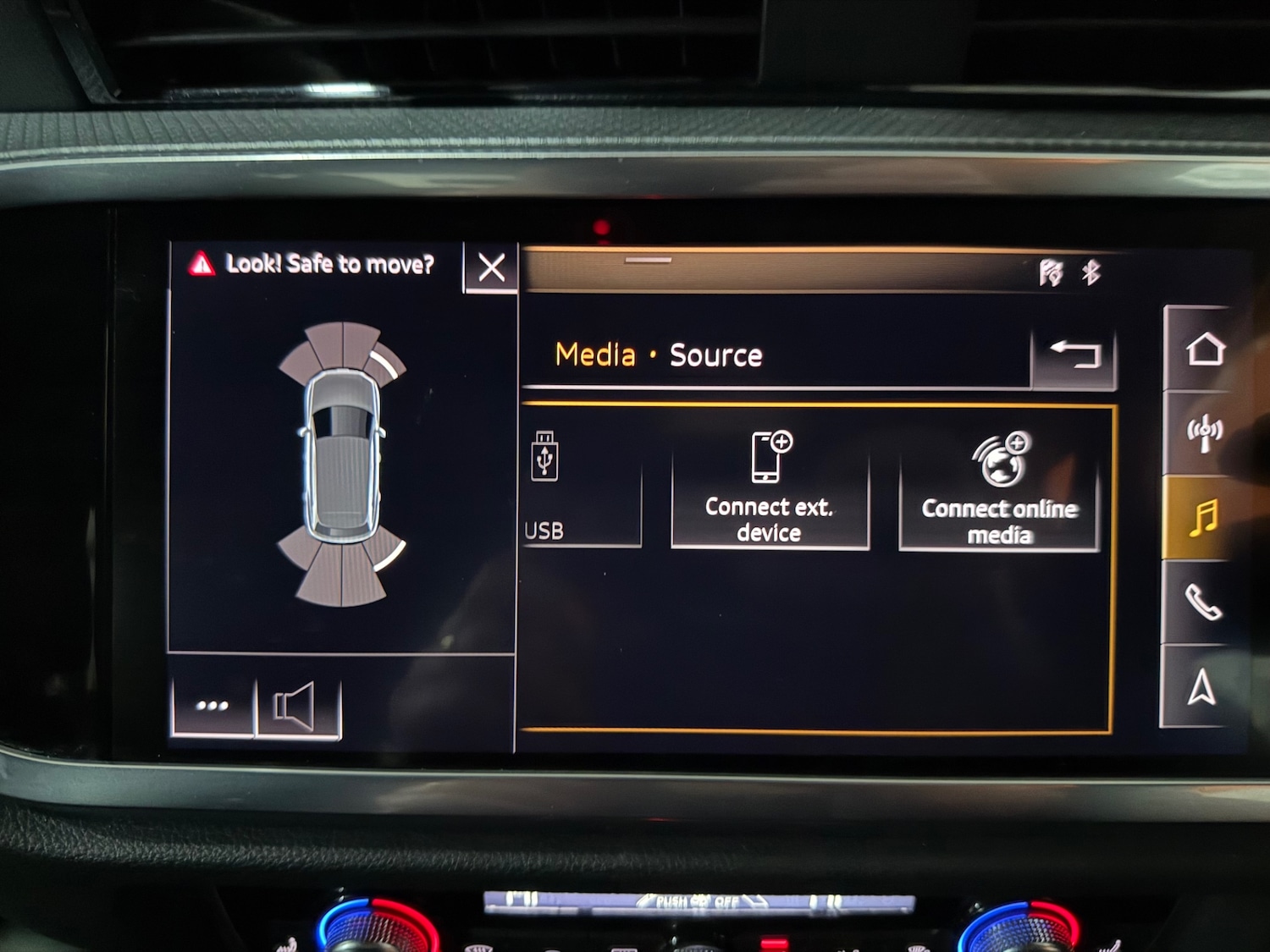 Used Audi Q3 2019 for sale - 77300549: Photo 14