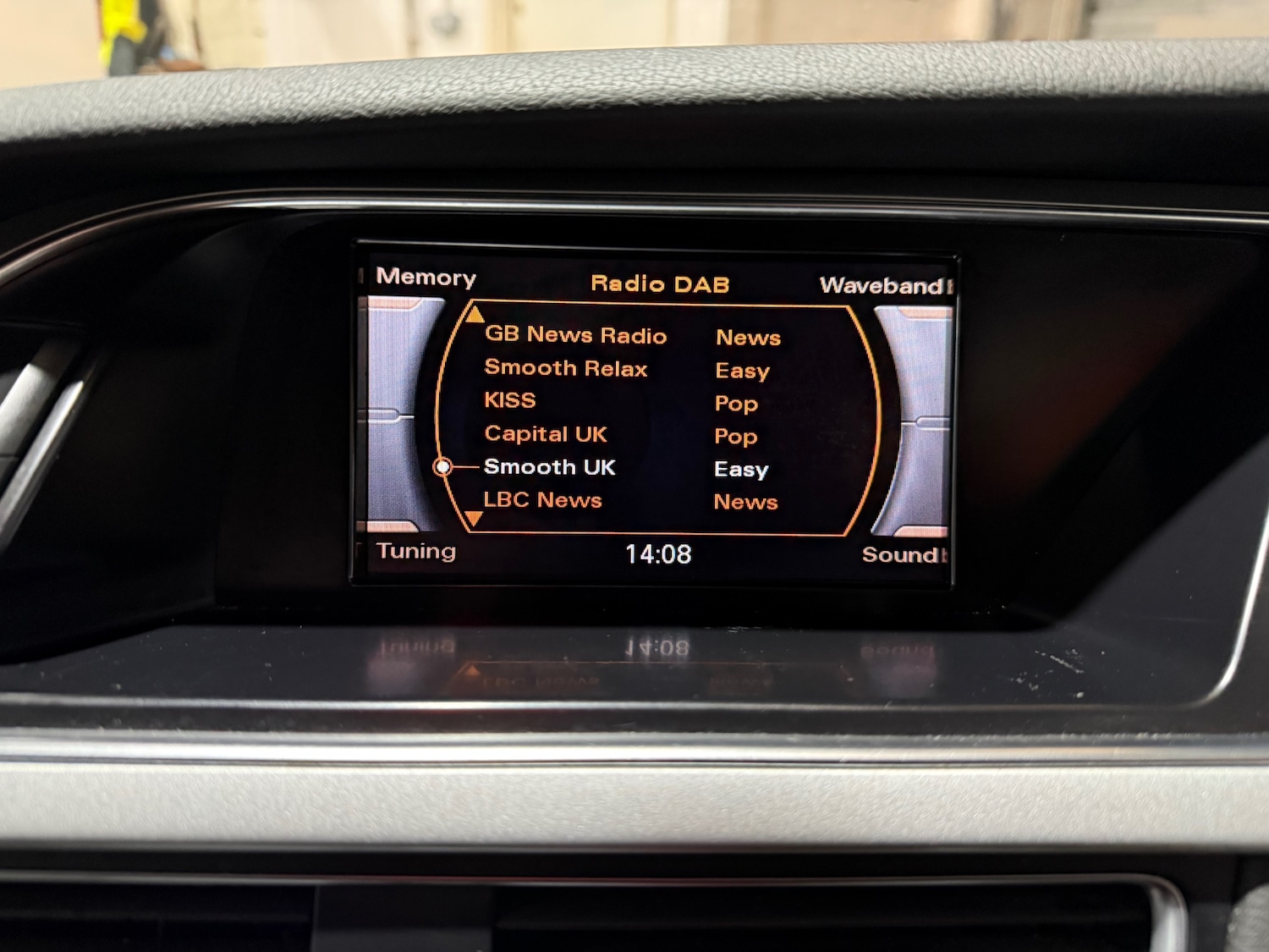 Used Audi A4 2015 for sale - 77285556: Photo 14