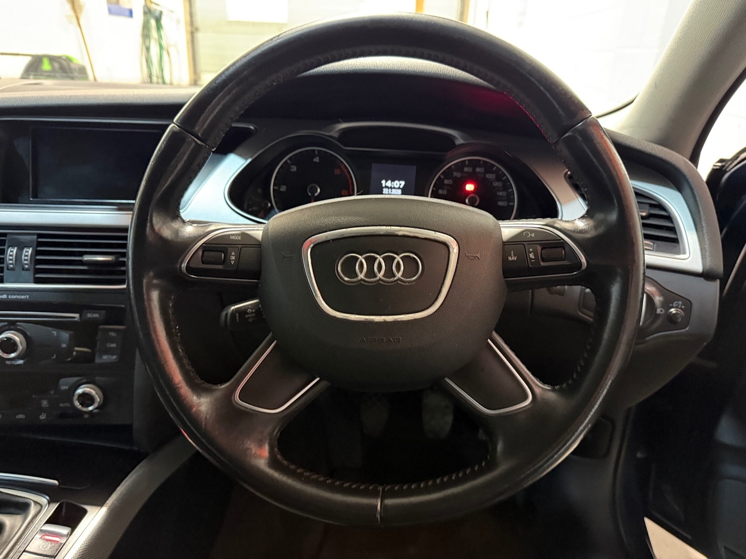 Used Audi A4 2015 for sale - 77285556: Photo 8