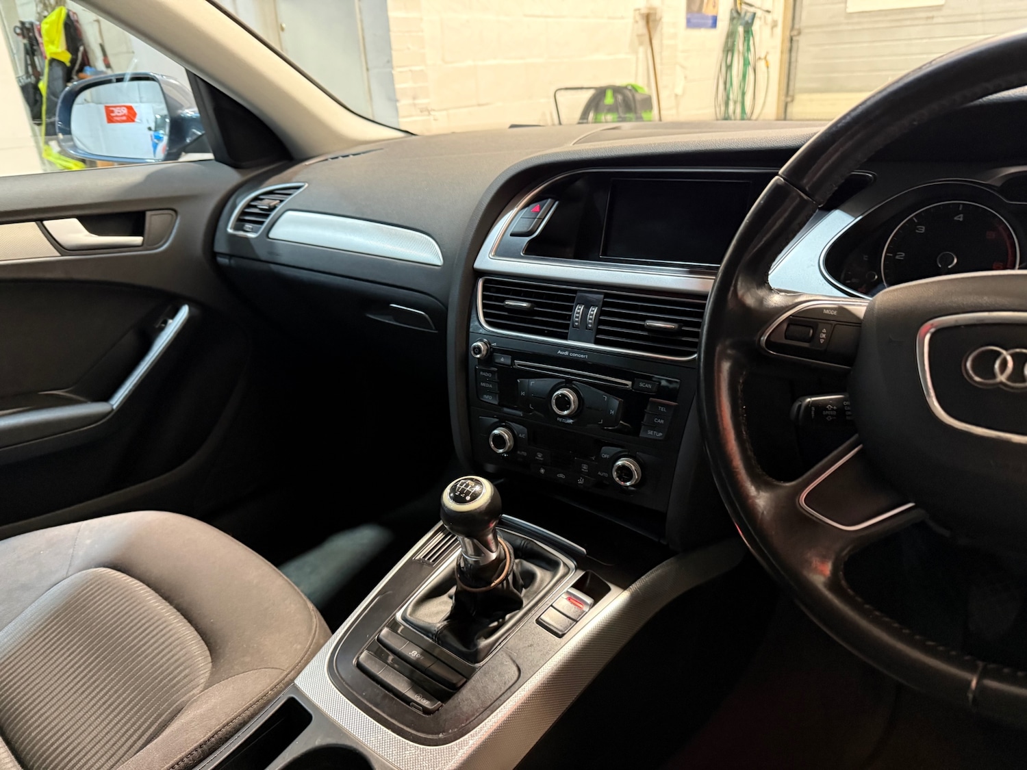 Used Audi A4 2015 for sale - 77285556: Photo 9