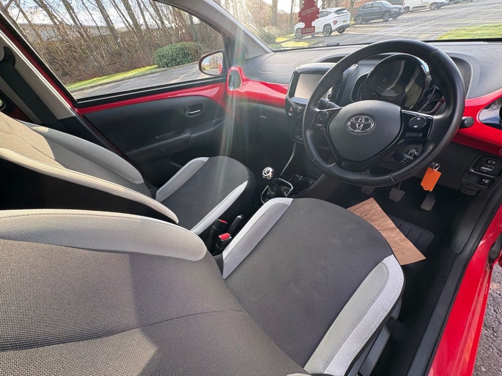 Used Toyota AYGO 2017 for sale - 77436406: Photo 11