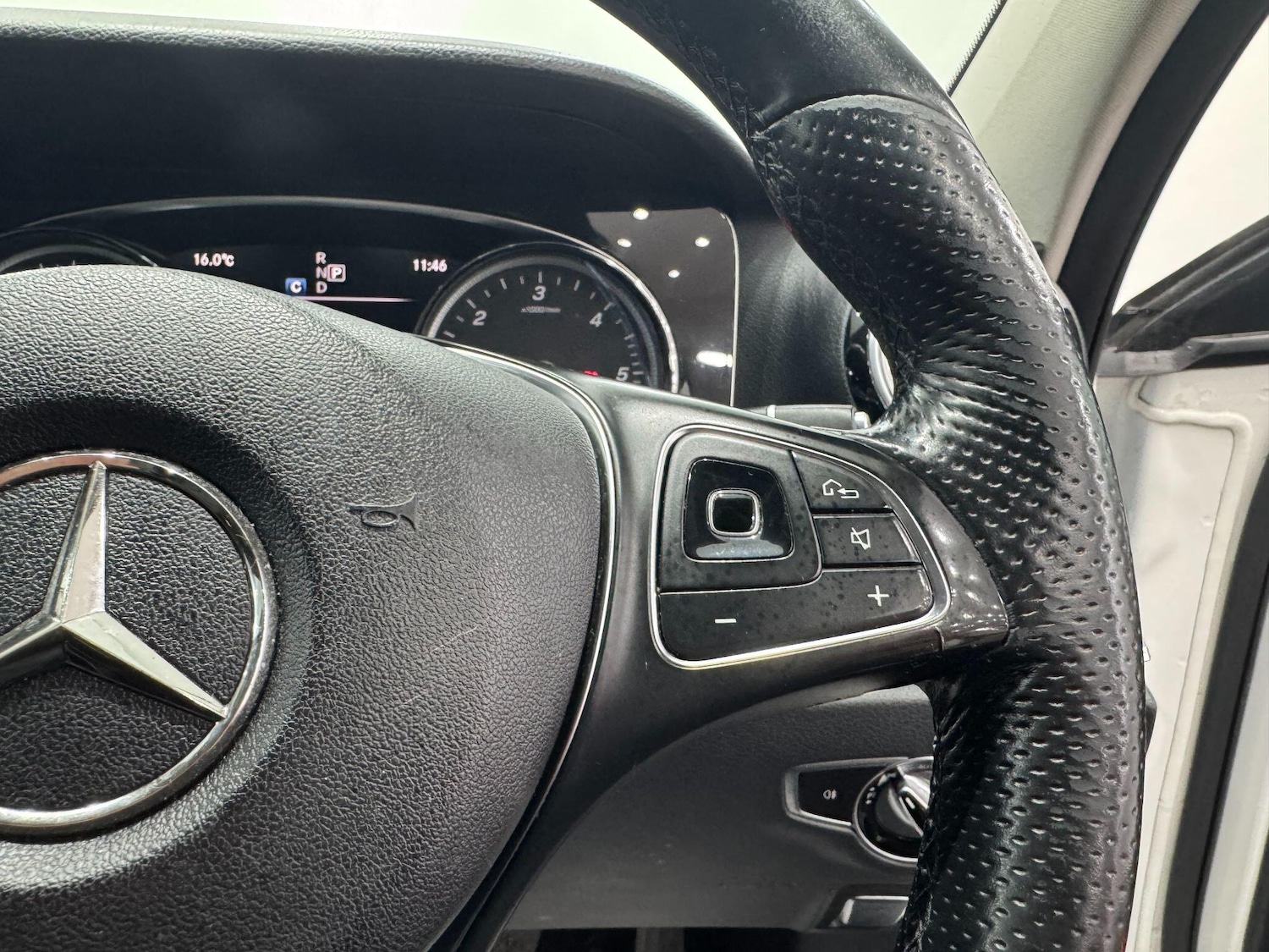 Used Mercedes-Benz E Class for sale - 77549542: Photo 45