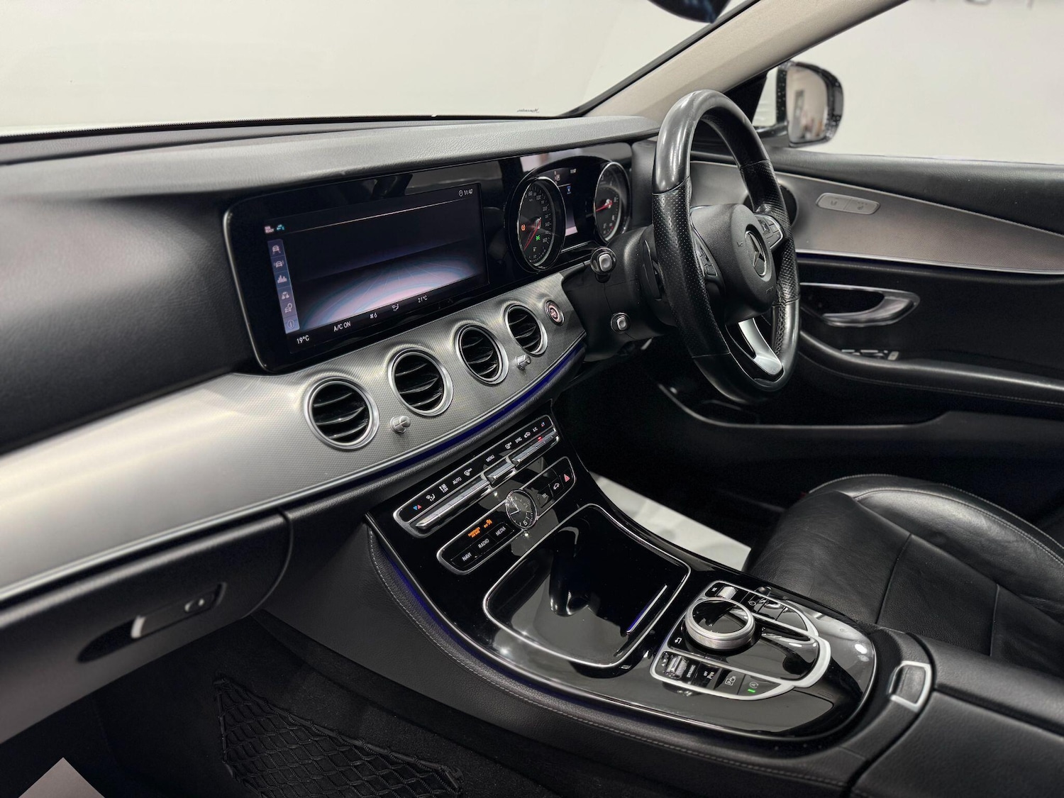 Used Mercedes-Benz E Class for sale - 77549542: Photo 49