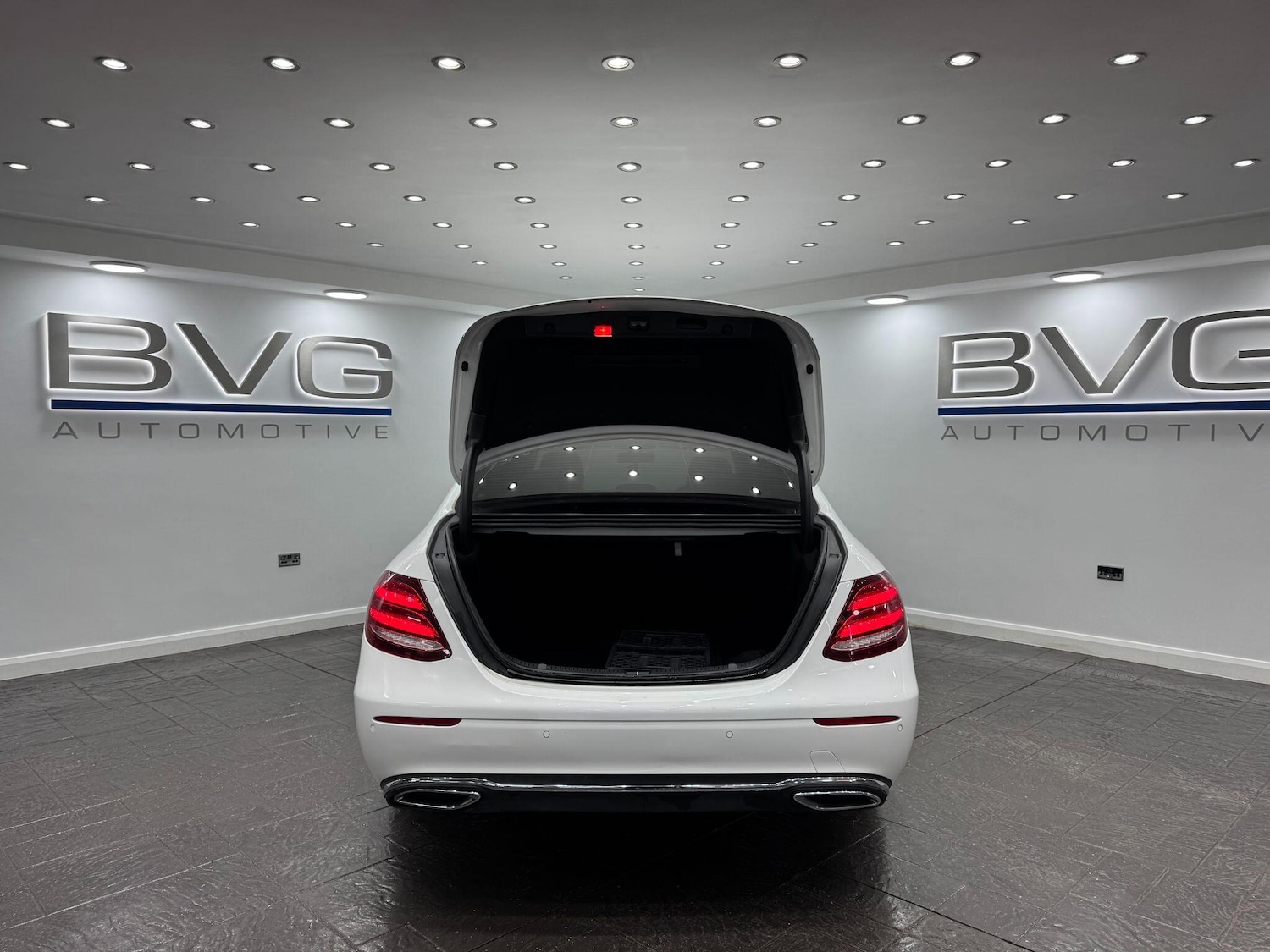 Used Mercedes-Benz E Class for sale - 77549542: Photo 59