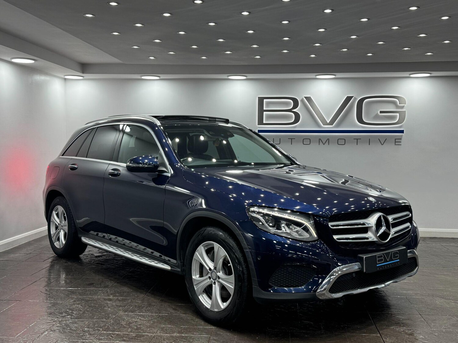 Used Mercedes-Benz GLC 2016 for sale - 77344677: Photo 1