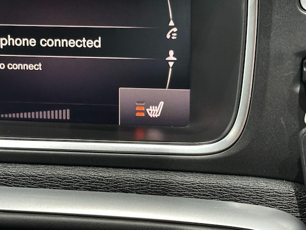 Used Volvo V40 2017 for sale - 75757265: Photo 44