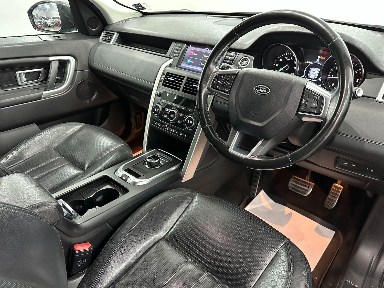 Used Land Rover Discovery Sport 2016 for sale - 76886159: Photo 23