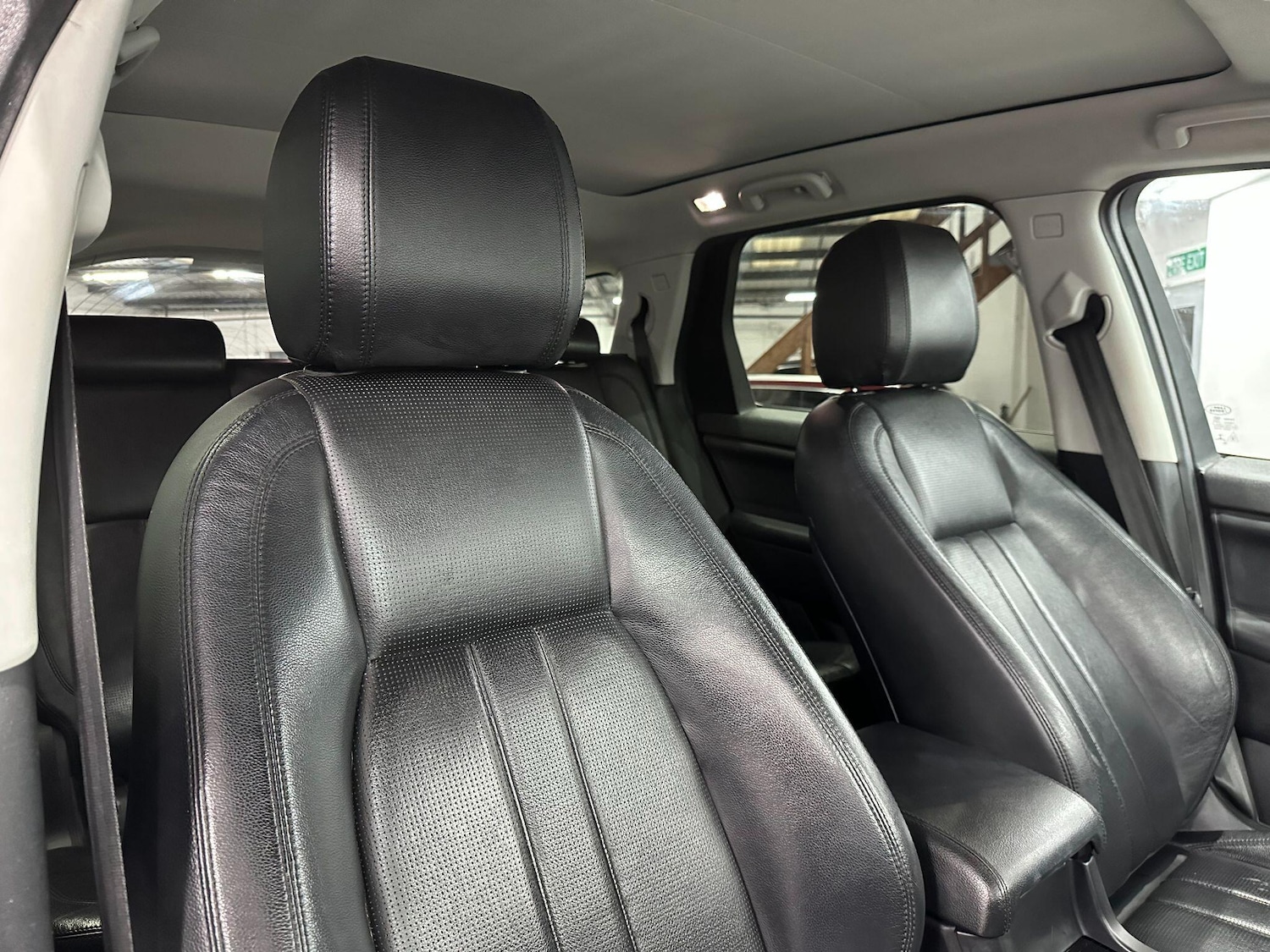 Used Land Rover Discovery Sport 2016 for sale - 76886159: Photo 25